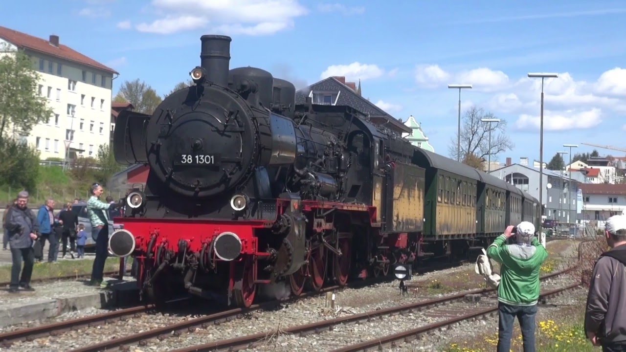 Dampfsonderzug mit 38 1301 zur Saisoneröffnung der Ilztalbahn · 30.  April 2016