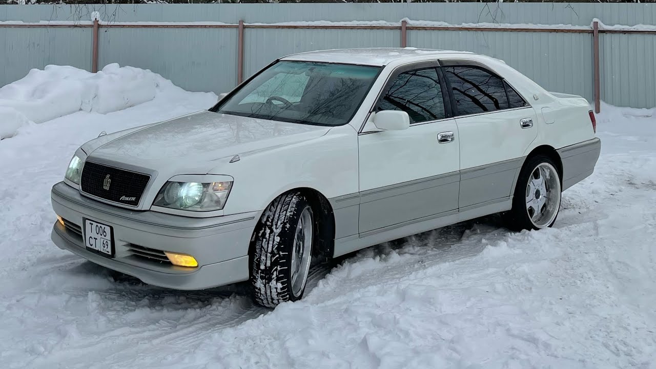Японский S - class, правда овощной. Toyota Crown в 170 будке.