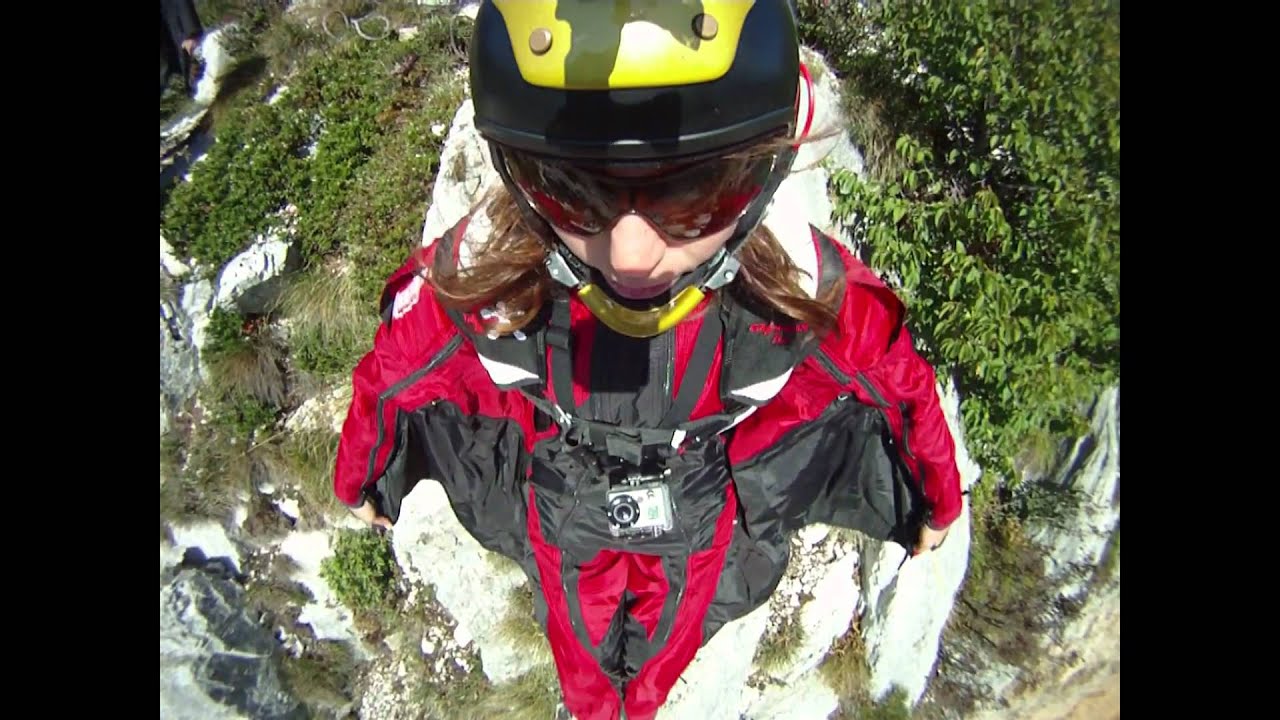 roberta mancino wingsuit demo