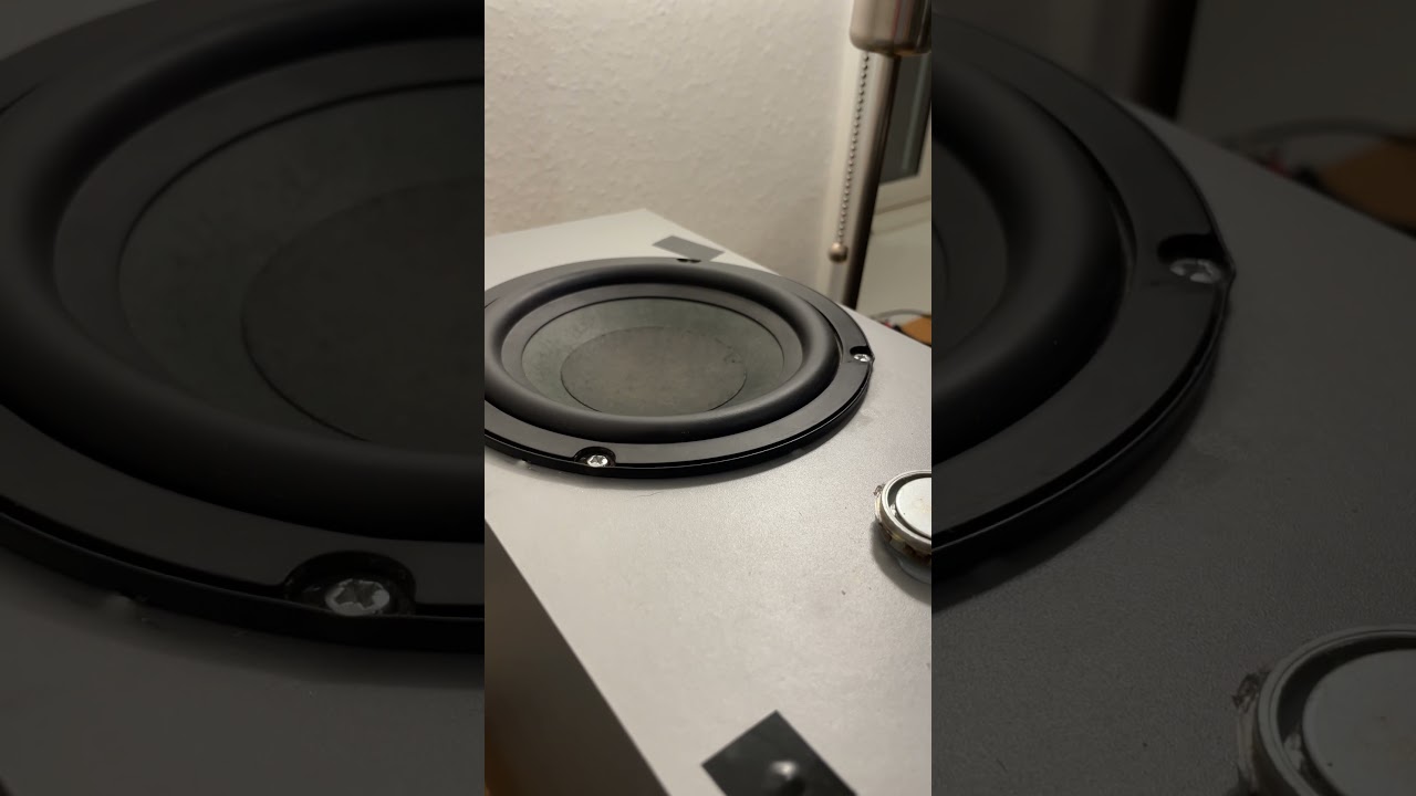 High excursion test on High Excursion Subwoofer driver. Fs 25hz.
