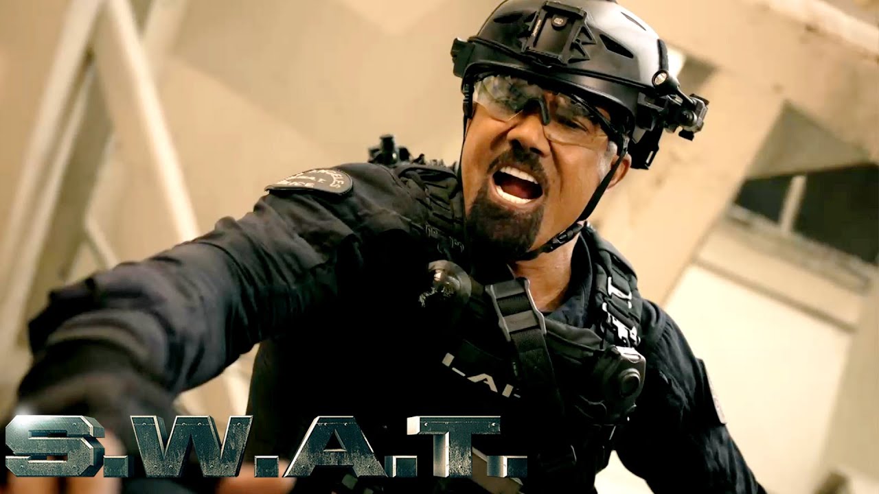S.W.A.T. | Hondo Takes The LEAP of Faith Off A Roof