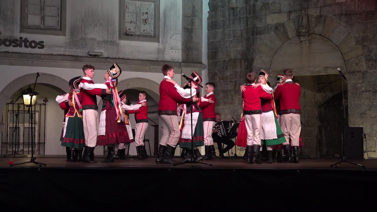 Polish folk dance: Kurpie