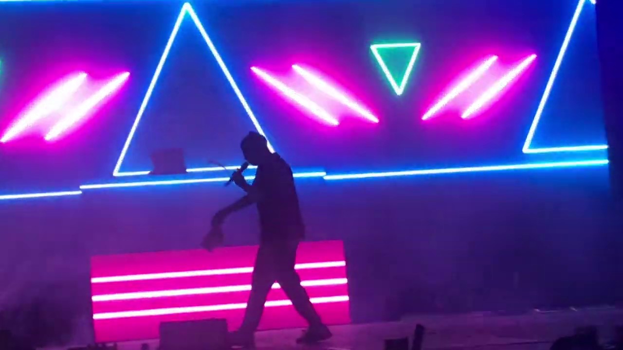 Otra Noche en Miami - Bad Bunny EN VIVO Tijuana