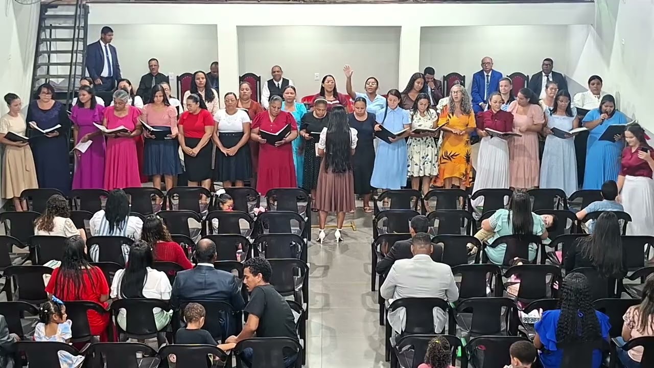 Mulheres Virtuosas adorando ao Senhor