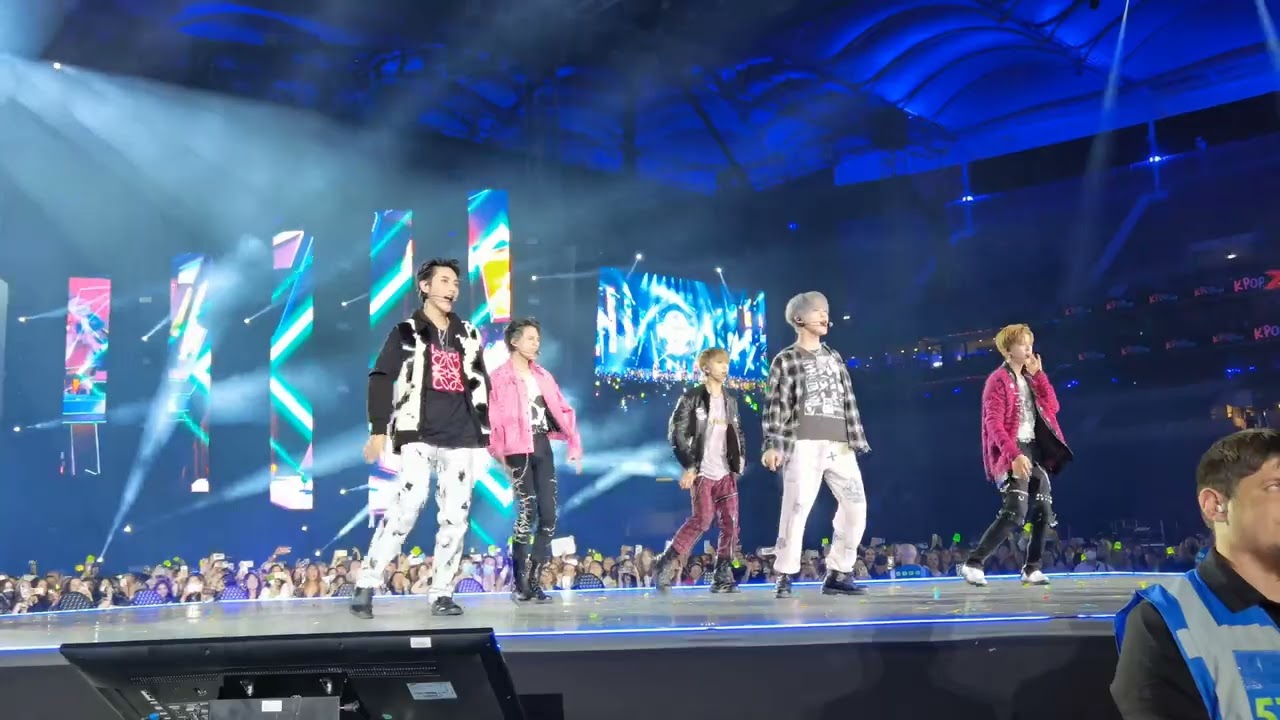 KPopFlex in Frankfurt/Germany NCT Dream - Hello Future