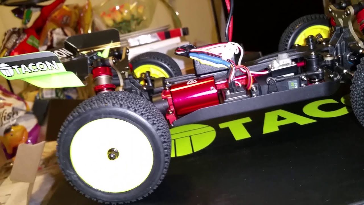 Unboxing the 1/14 Tacon Soar 4WD Brushless RC Buggy