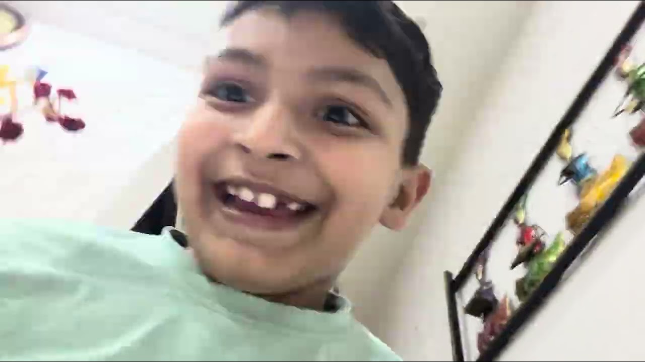Avvi  ka daily ka kaam papa ko yoga karwana 