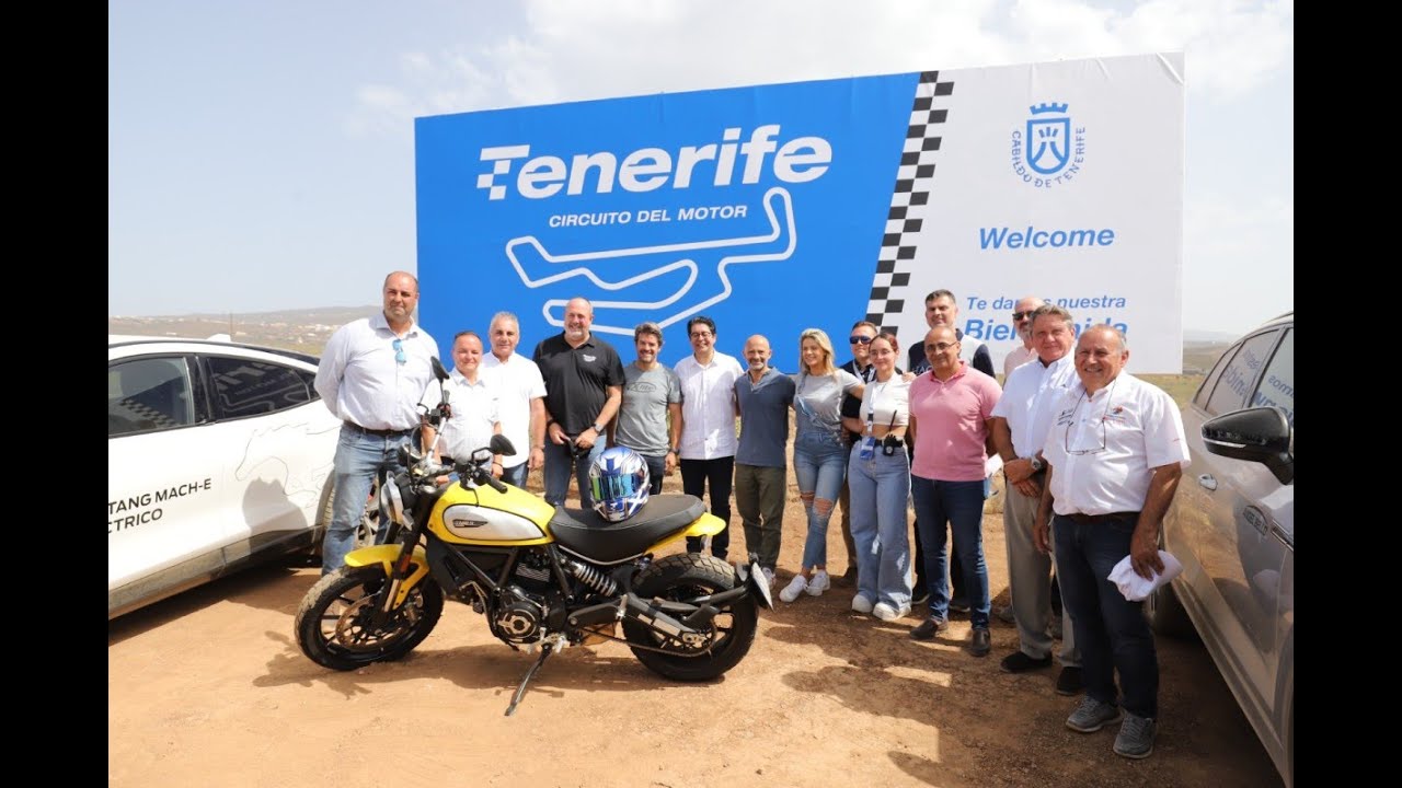 Sainz, Checa y Christine GZ comprueban cómo será el trazado del Tenerife Circuito del Motor