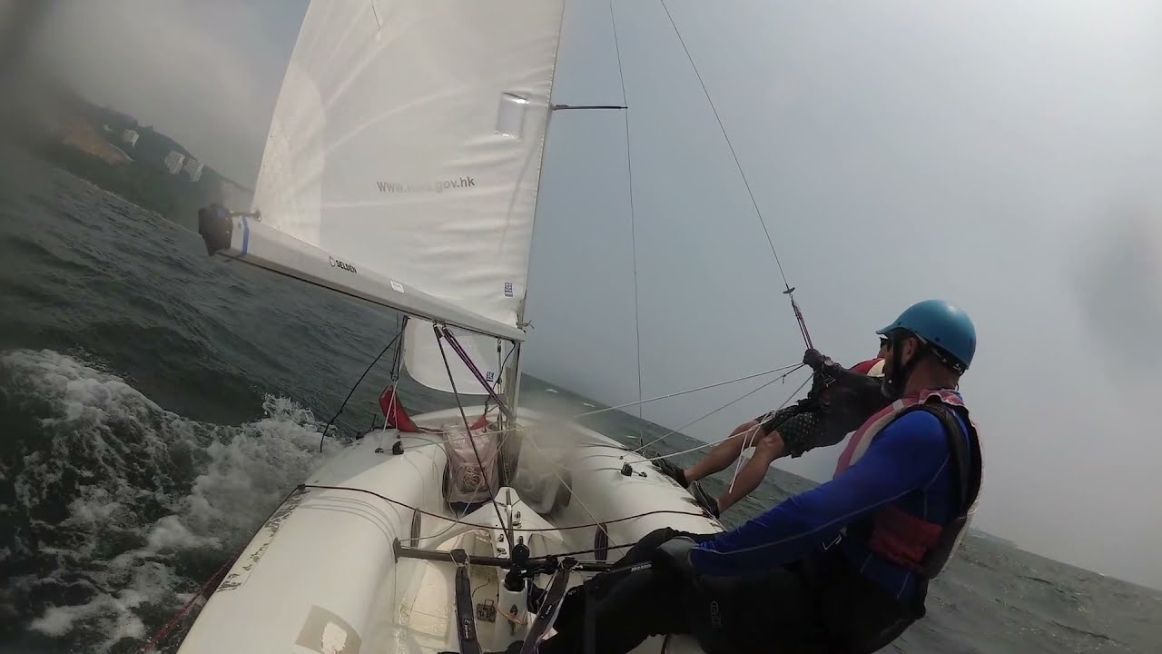 420 trapezing sailing in Hong Kong