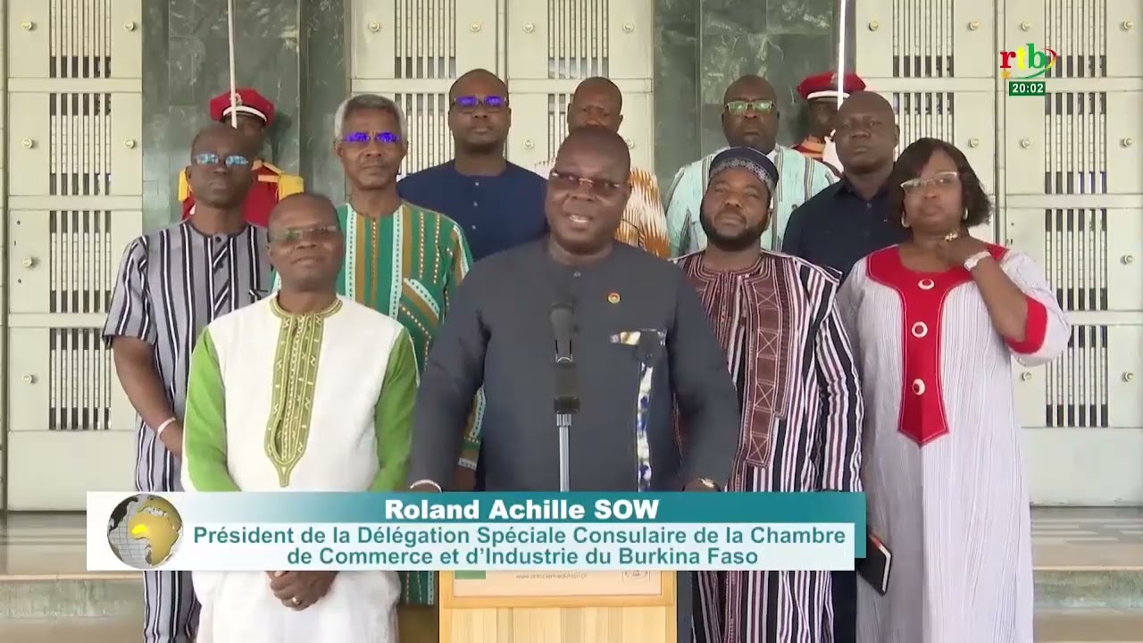 Le Président du Faso a reçu la délégation spéciale consulaire de la chambre de commerce