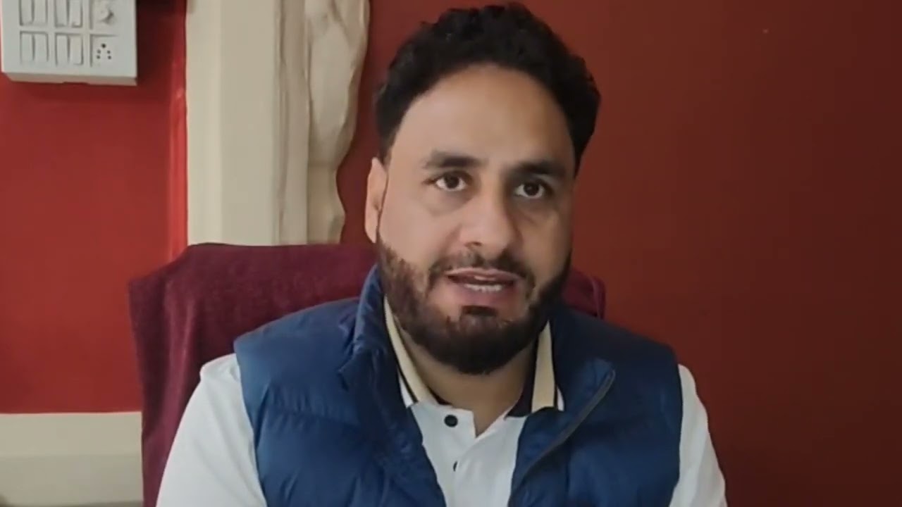 Municipal Waste dumped inside Poonch River ?