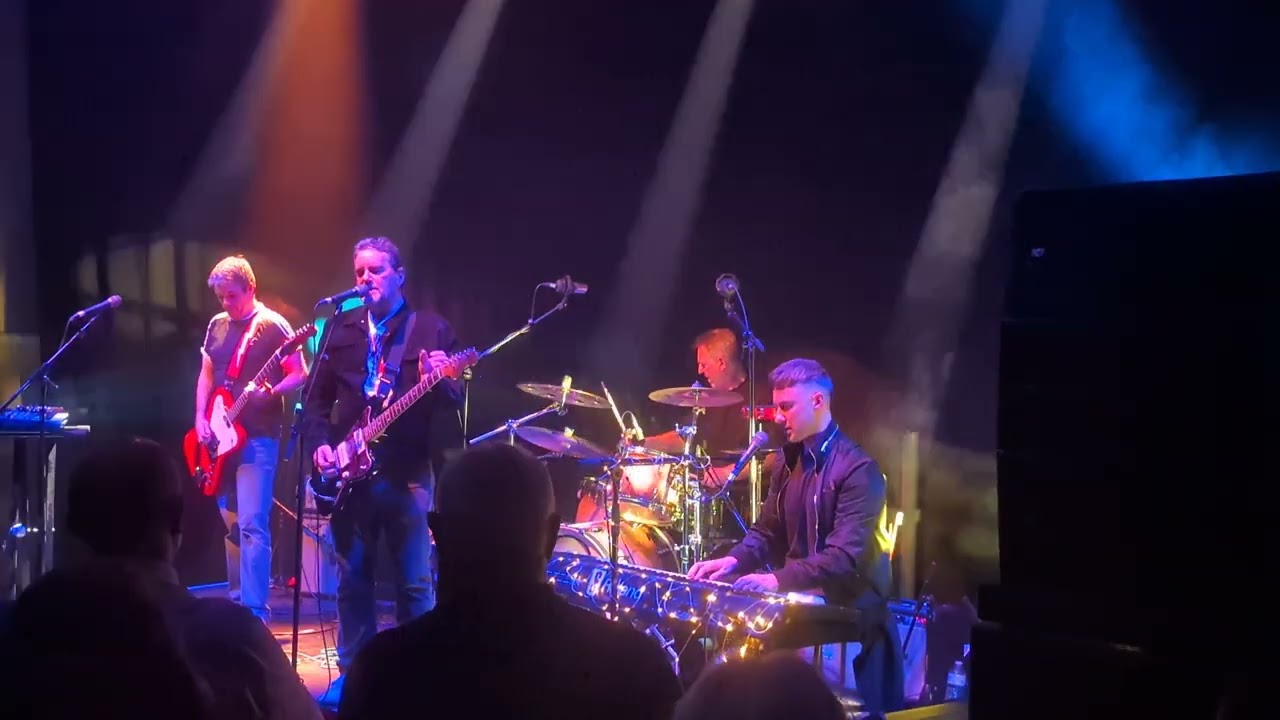 The Supernaturals - The Day Before Yesterday's Man (live)