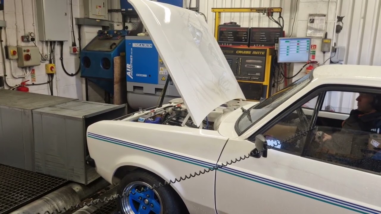 2.2 pinto on rolling road 203 bhp at 7400rpm 