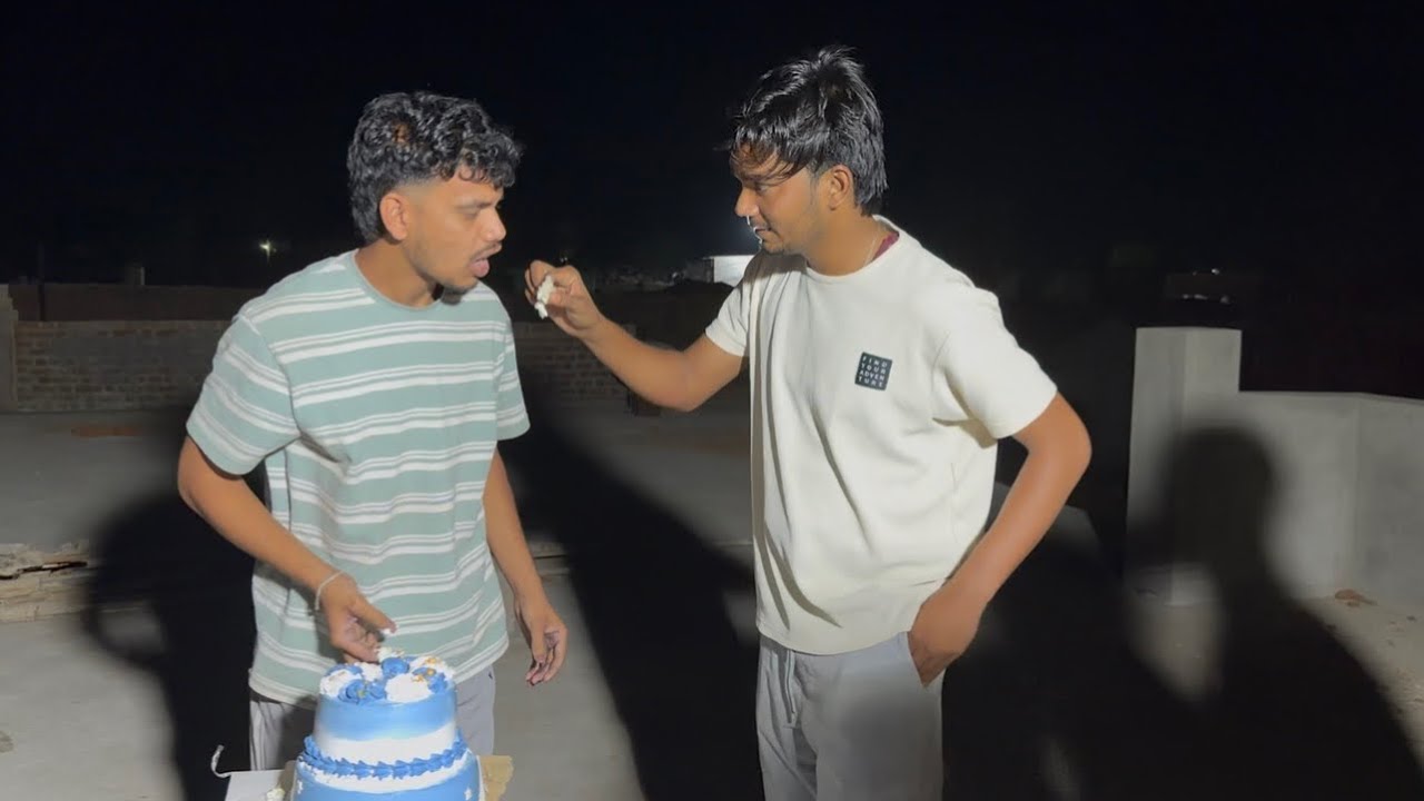 Aaj prabhat ka birthday hai #harshpushptodevlog #happybirthday #birthdaycelebration 