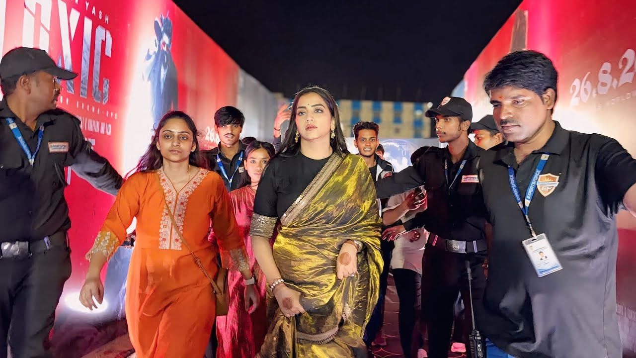 Malla Reddy Daughter In Law Preethi Reddy | Toxic Pre Release Event | Yash Craze & Best Fan&rsquo;s Moment