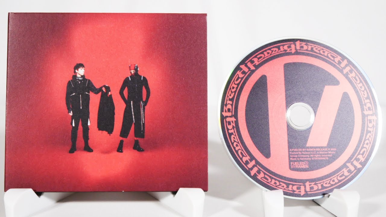 Twenty One Pilots - Breach CD Unboxing