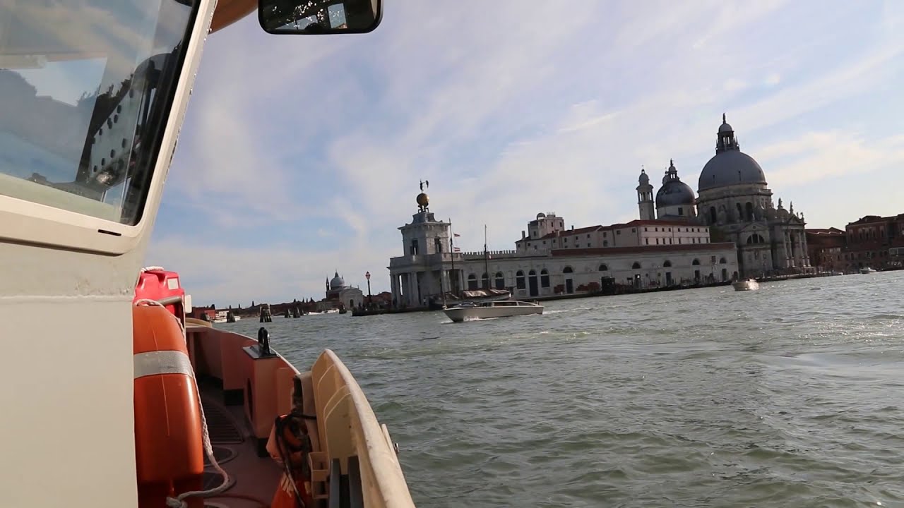 Vaporetto 2 Giardini - San Tomà (Venice Water Bus) Grand Canal