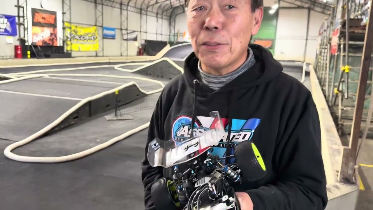 マニアリ、チームAJ東野さんのアソシB7.1シェイクダウン！！