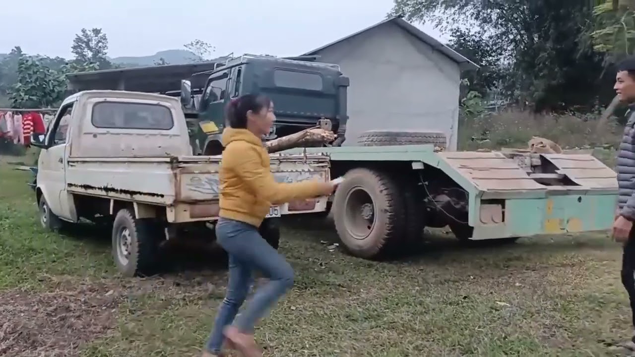 Driving Along When I Found a Truck About to Fall Off a Cliff