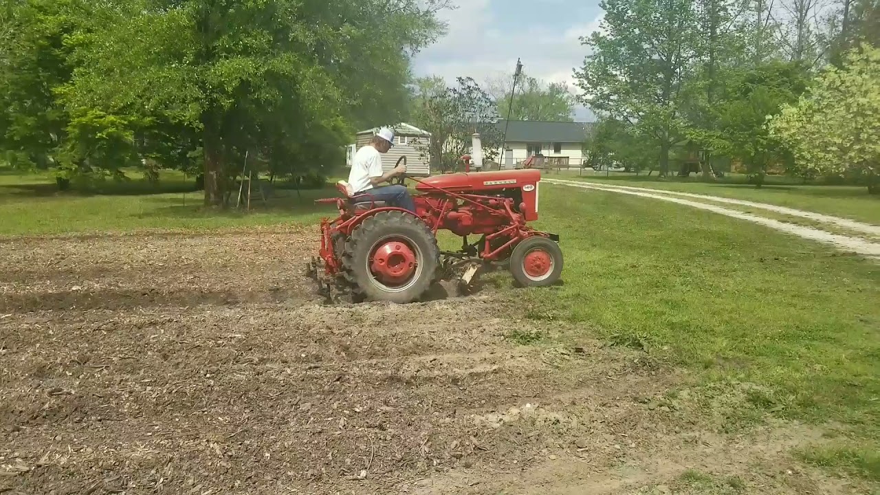 Farmall 140 rolling cultivators