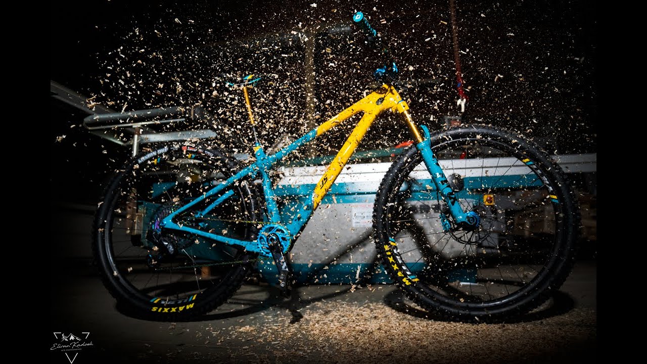 DREAM BUILD - YETI ARC 35th anniversary