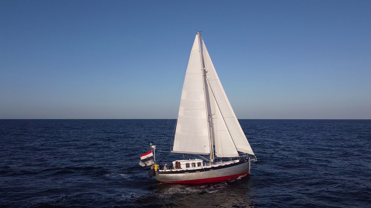 Jutter (Noordkaper 43) onderweg naar Londen 20-7-2020