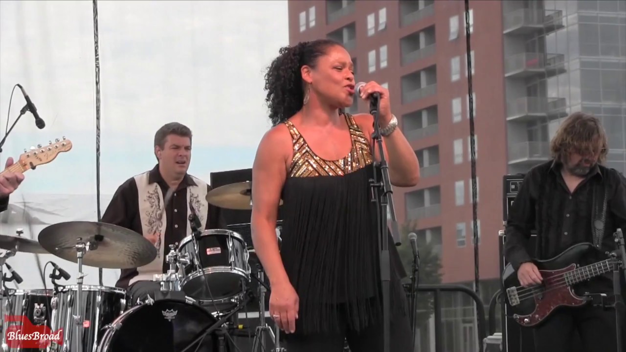 DAWN TYLER WATSON ♫ It Ain't Elvis &bull; Riverfront Blues Festival &bull; 8/6/17