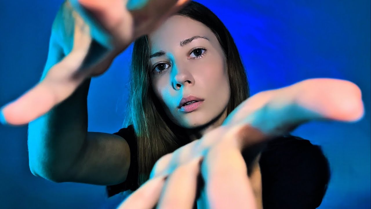 ASMR Plucking Negative Energy & Reiki Healing | Hand Movements & Hand Sounds 👌🏻