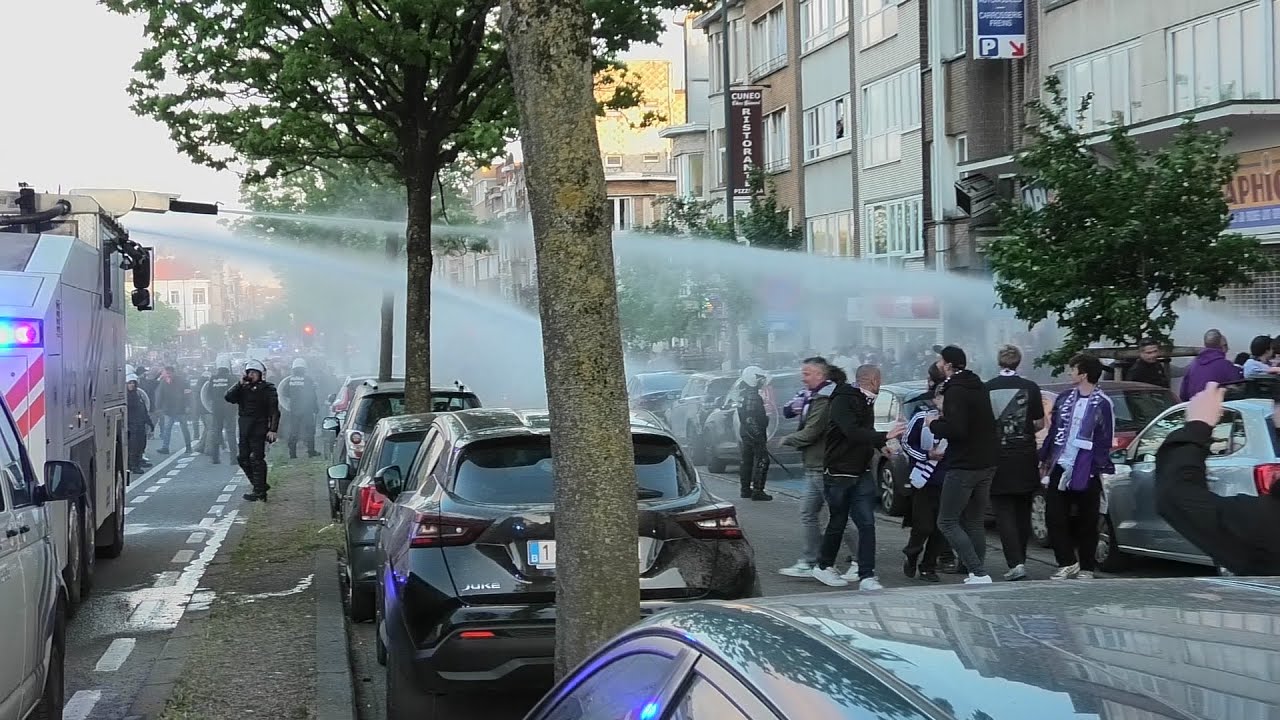 Veel rellen & Onrust bij bekerfinale Anderlecht-Brugge - Politie grijpt hard in!