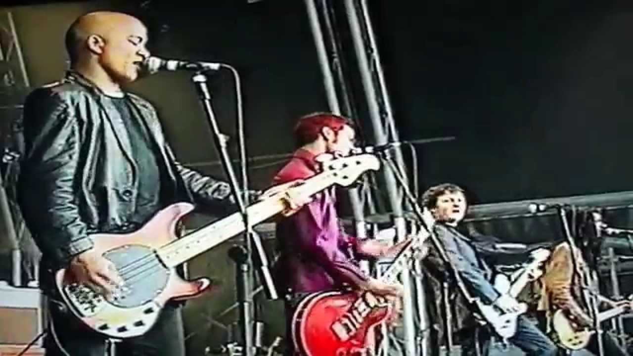 Honeycrack - The Genius is Loose - Live at T in the Park 1996