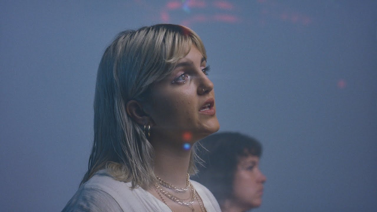 Riarosa- Cloud [Official Music Video]