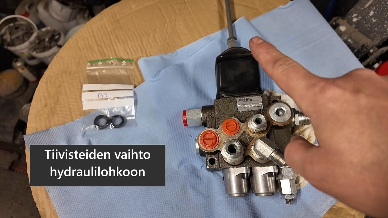 Hydraulilohkon tiivisteiden vaihto