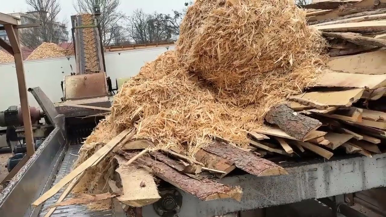 Incredible Skills Mega Professional Wood Shredding Outdoor Transformation
