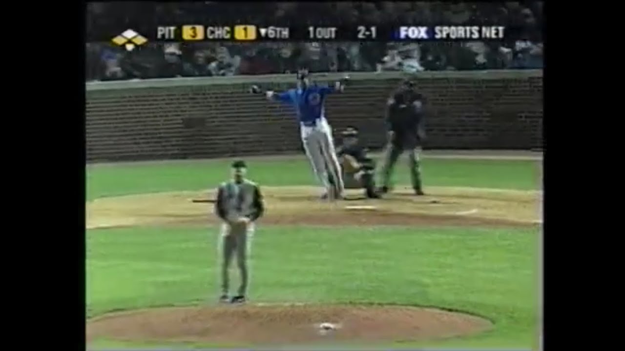 Pittsburgh Pirates @ Chicago Cubs (Game 2) - May 21, 2002 - Sammy Sosa, Joe Borowski, Augie Ojeda