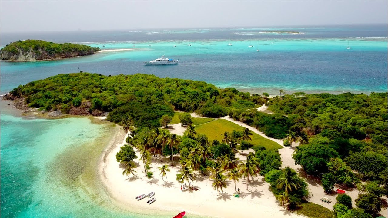 Most Beautiful Place - The Grenadines, Part I / Sailing Aquarius #17