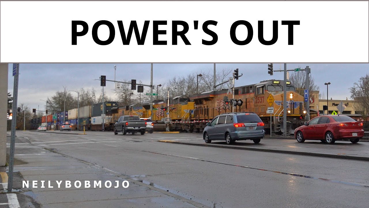 Lights out: Trains through a power outage in Salem, Oregon