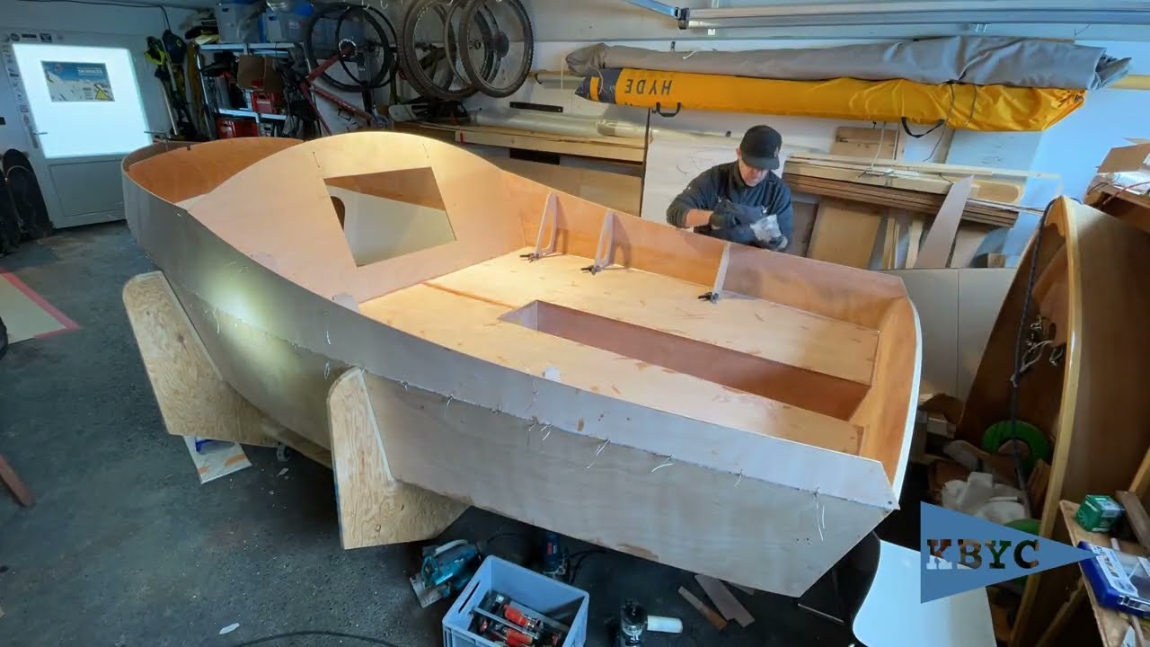 Pocket Ship project. Time-lapse starting the upper hull assembly