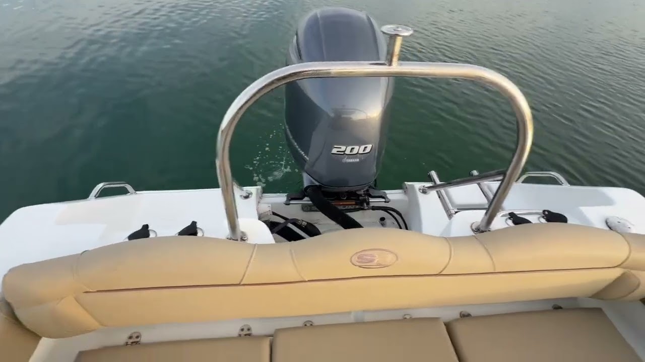 2014 sea hunt 225 ultra for sale by bluechip yacht sales LLC 
