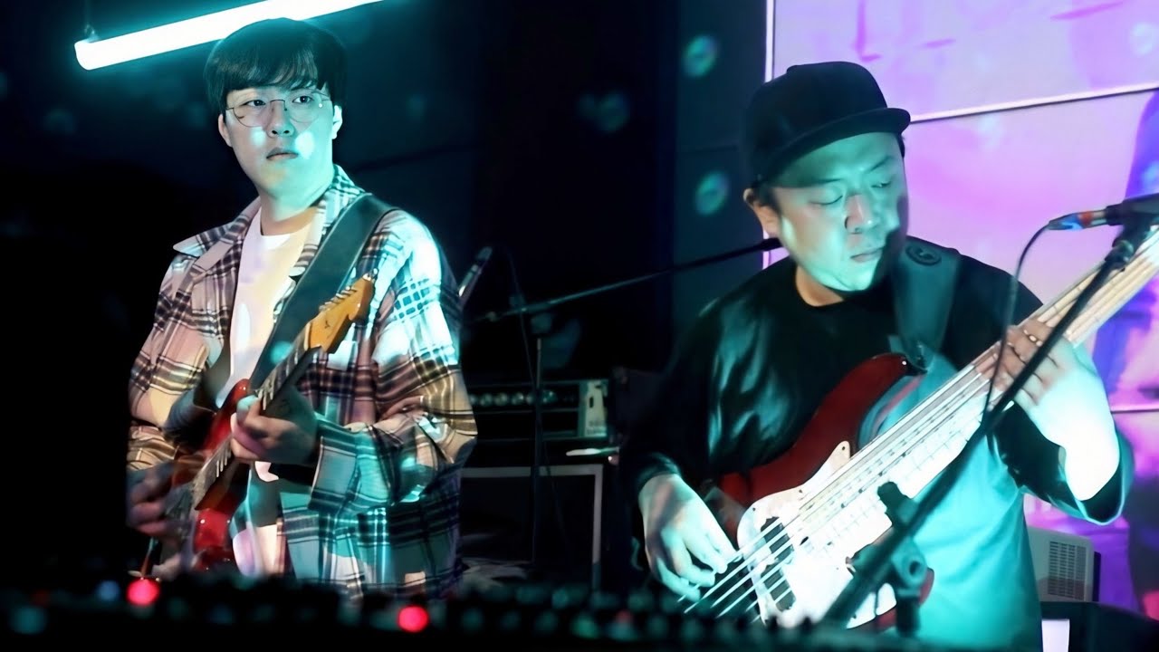 [ 20190517 Robiq's World ] Robiq - Monkey Cage