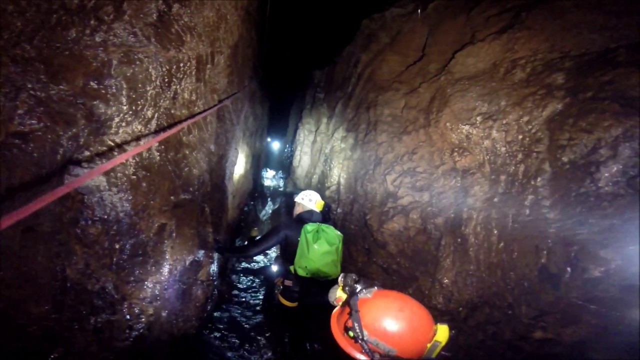 Travesía Completa Cueva de Valporquero 2015 HD - Campamento TROGLOBIOS