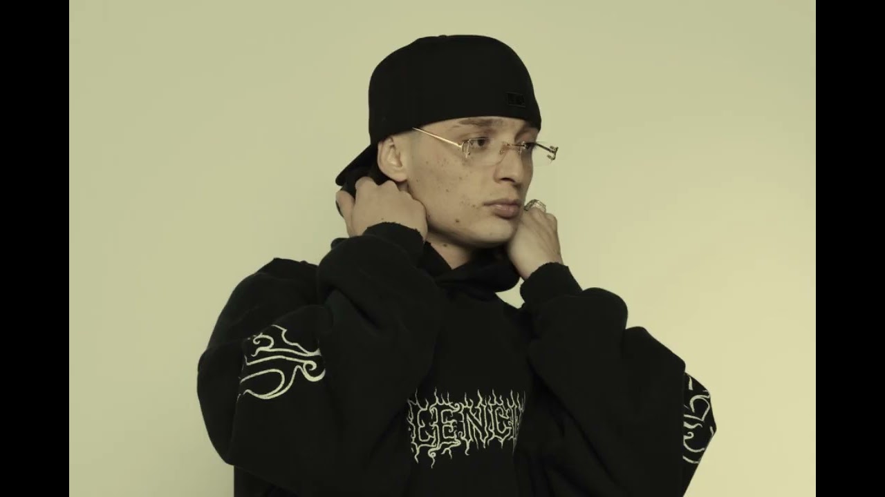 Peso Pluma - Sol de Medianoche