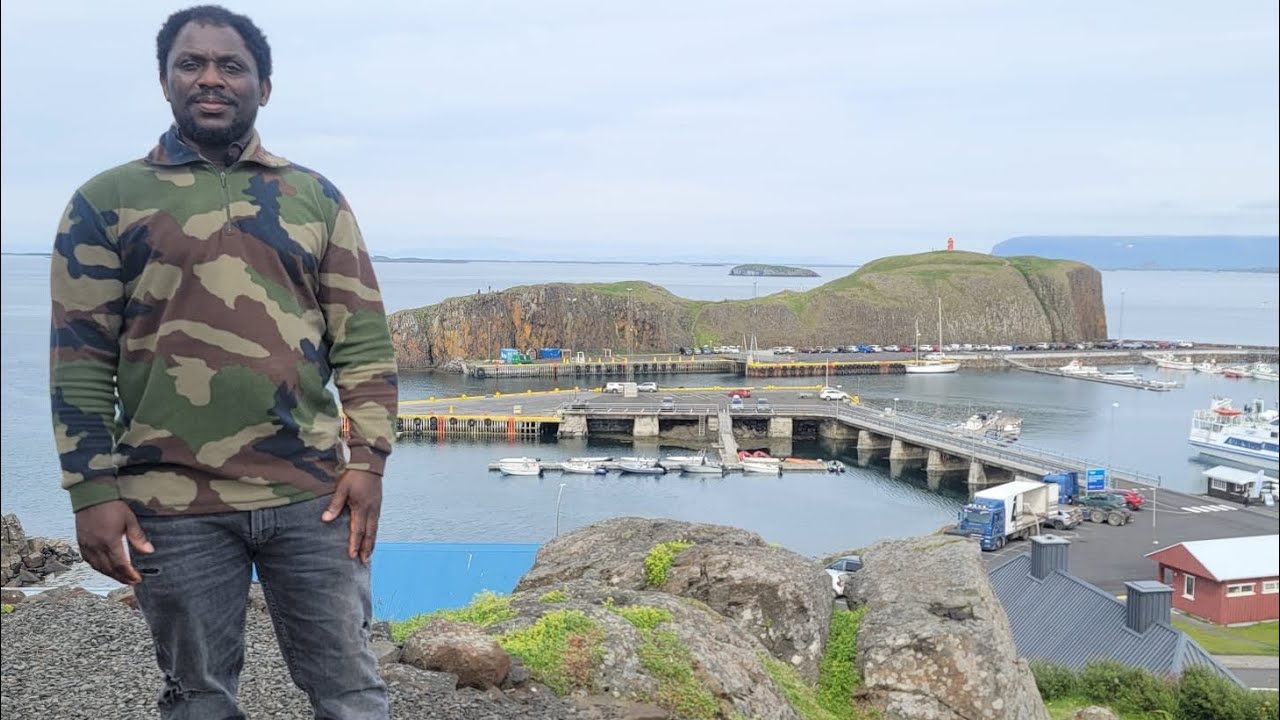 STYKKISH&Oacute;LMUR ANOTHER TRAVEL TOWN IN ICELAND 
