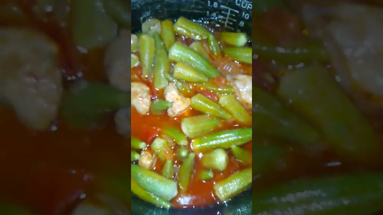 chicken with okra #chickenwithokra #okra #chicken #shorts
