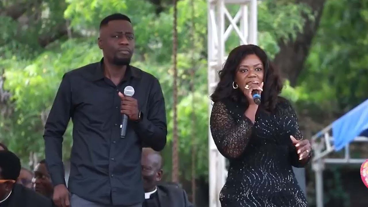 Pentecost Praise Jam with Piesie Esther and Elder Emmanuel Arthur at Mrs. Grace Juddah's Funeral