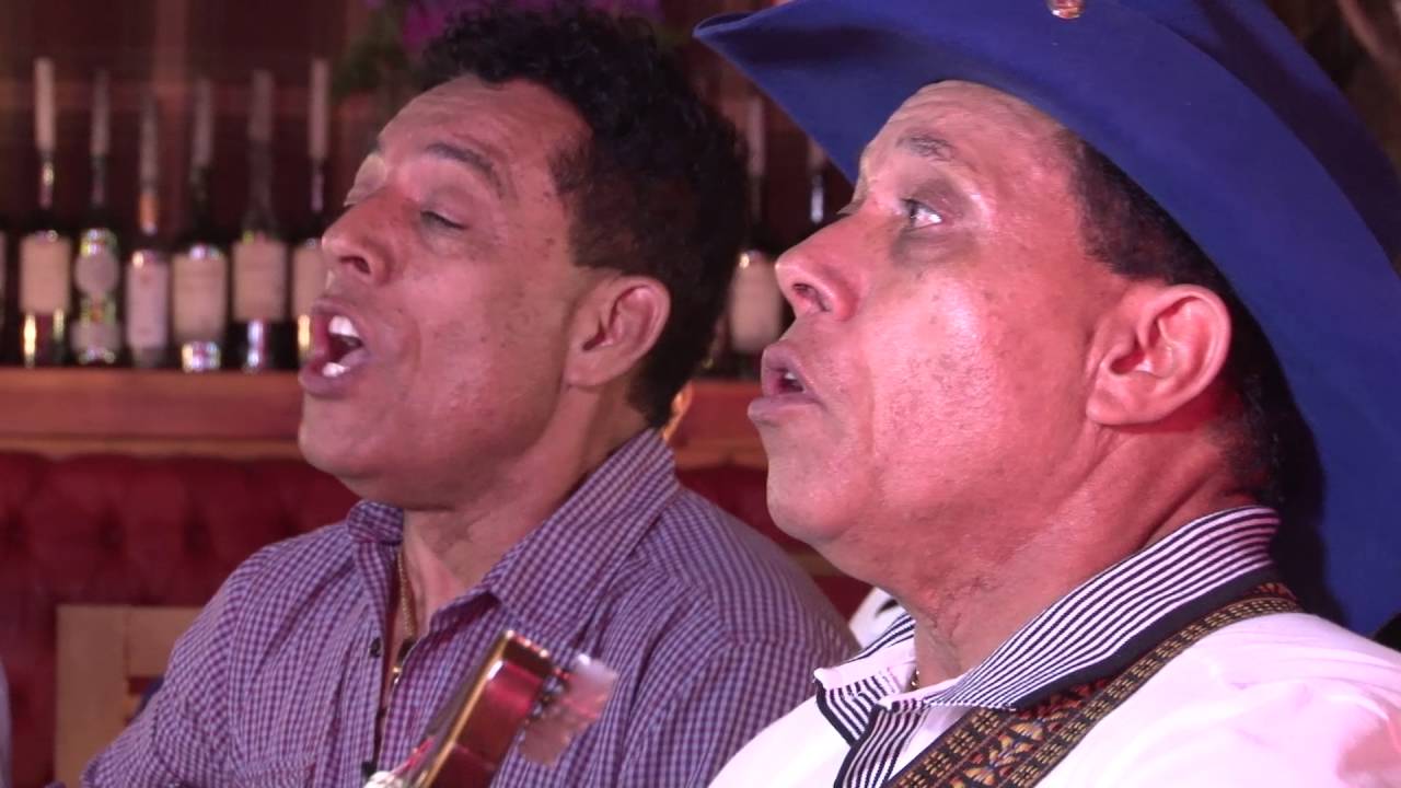 Andr&eacute; & Andrade e Irm&atilde;s Freitas no programa Odair Terra
