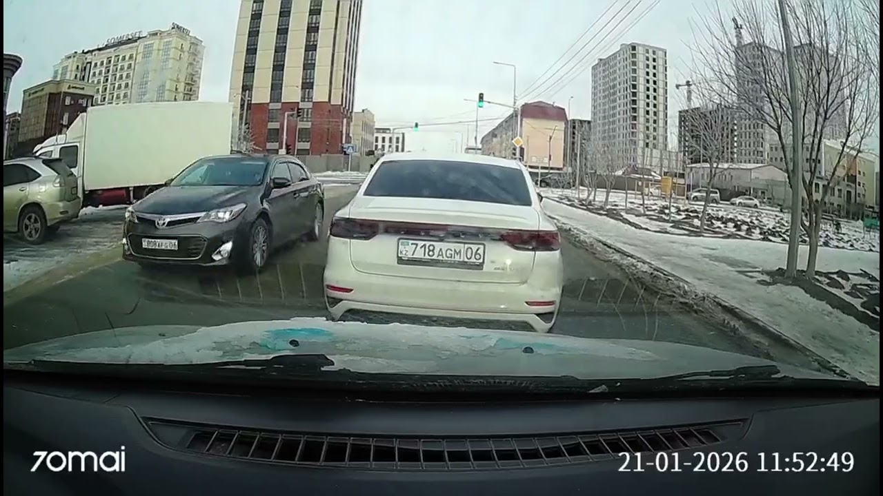 718AGM06 Создал аварийную ситуацию.  Дата и время на видео .