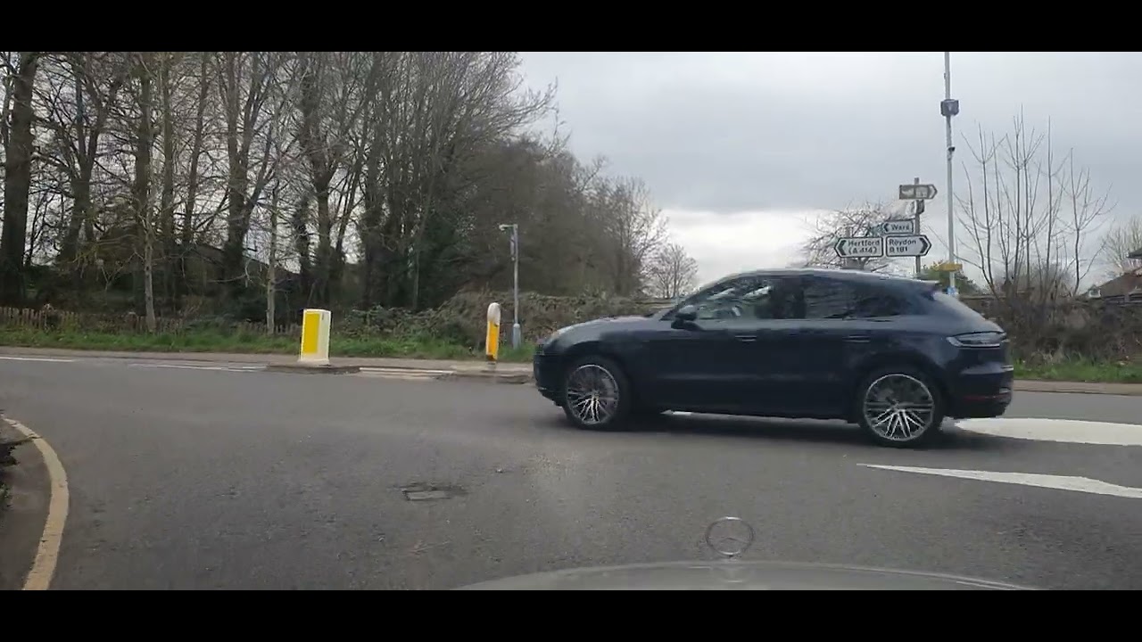 Driving:  Hoddesdon, St Margerets, Stansted Abbotts, A414, Sawbridgeworth, Spellbrook