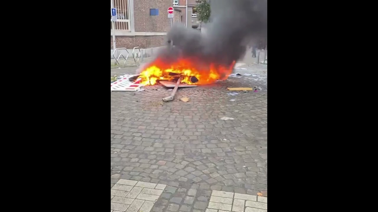🇧🇪 Students Protest in Li&egrave;ge Over Crowded Classrooms #news #belgium #protest #students