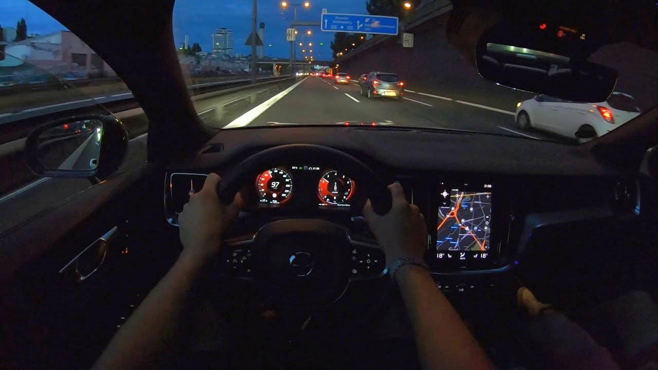 2021 VOLVO S60 B4 197 PS NIGHT POV AUTOBAHN DRIVE A100 BERLIN CITY (60 FPS)