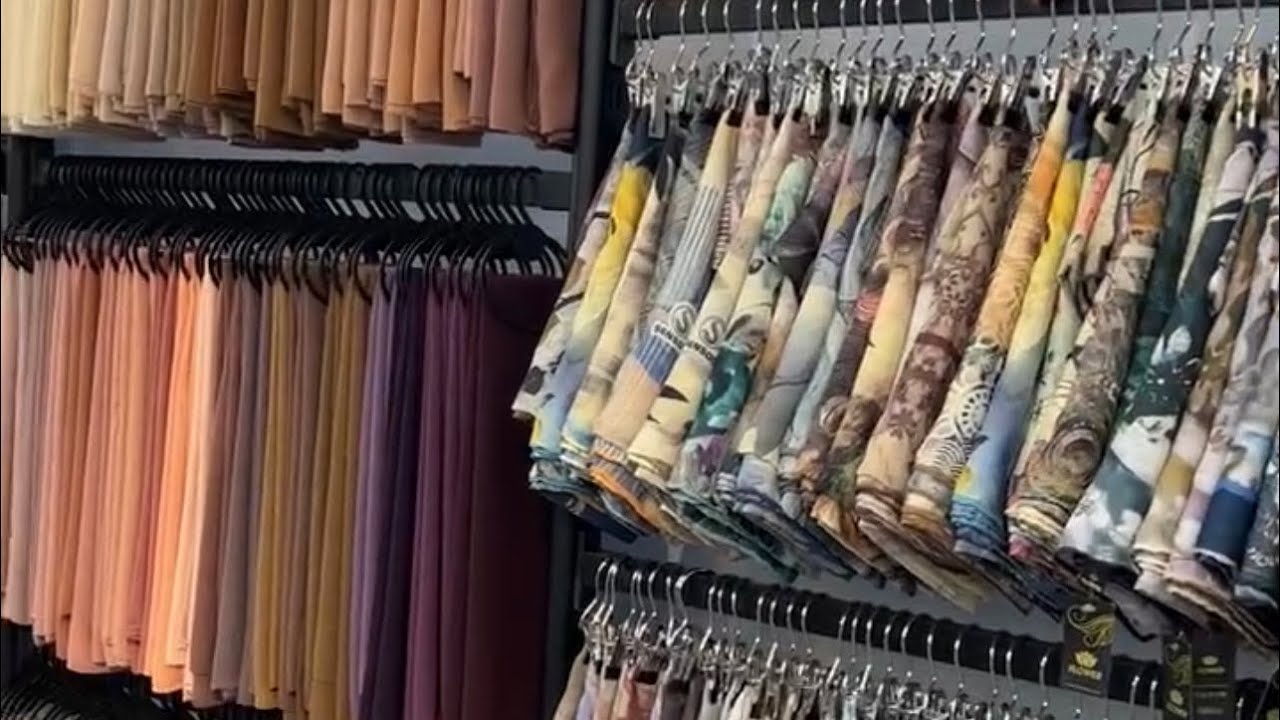 خاشعة للزي الشرعي في الاعظمية😍 12 تموز، 2022